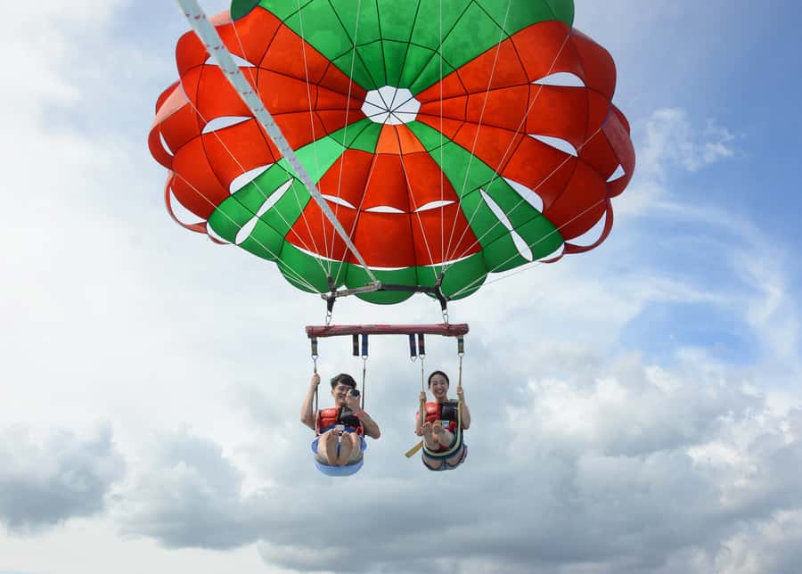 Bali: Nusa Dua Watersports Fun Package - Parasailing over the Indian Ocean: what those 5 minutes really feel like