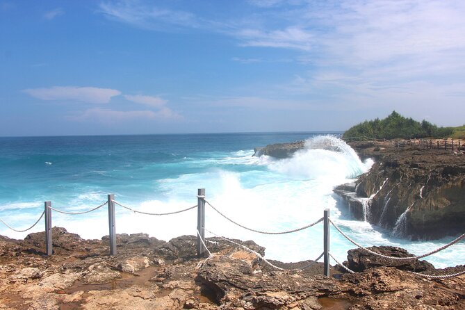 Bali Nusa Lembongan Islands Private Tour - All Inclusive - Stop 3: Nusa Lembongan and the seaweed farm that powers local life