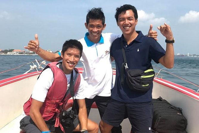 Bali Parasailing Adventure,Banana Boat,Jet Ski and Donut Boat with Transfers - Donut boat and banana boat: chaotic fun with a loud, splashy rhythm