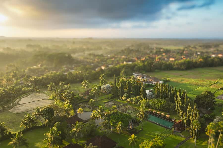 Bali: Private Hot-Air Balloon Ride - The tethered balloon setup: great for safety, different from your movie version