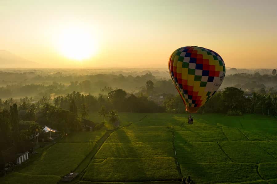 Bali: Private Hot-Air Balloon Ride - What a 7-10 minute hot-air ride feels like in real life
