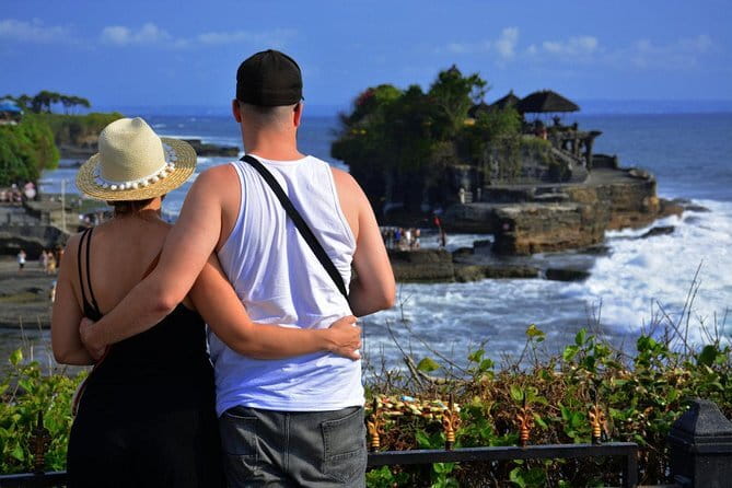 Bali Private Tour Waterfall with Tanah Lot Temple - Sangeh Monkey Forest: giant nutmeg trees and managing the up-close factor