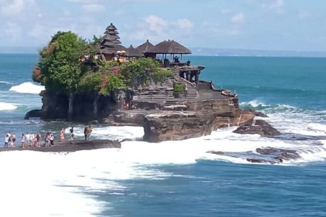 Bali Private Tour Waterfall with Tanah Lot Temple - What makes the guides the real advantage