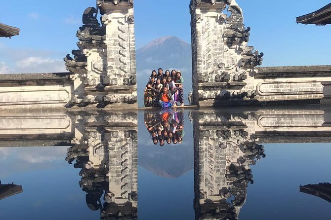 Bali Rafting : Bali Family Rafting in Ubud and Ubud Private Tour - Stop 2: Sacred Monkey Forest Sanctuary in a tight 30 minutes
