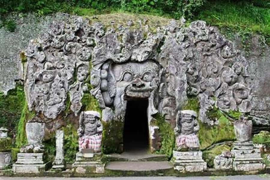 Bali: Sacred Temples and Sunset Private Tour - Goa Gajah and Bedulu Village: the Elephant Cave warm-up that sets the tone