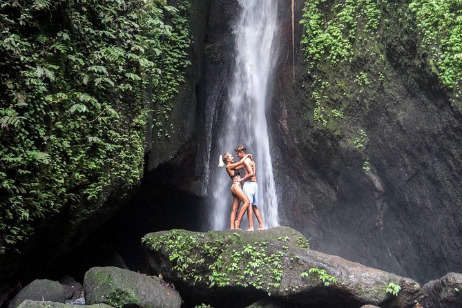 Bali Secret Waterfall Tour - Private and All-Inclusive - Stop 4: Banyu Wana Amertha and the Walk-In Detail