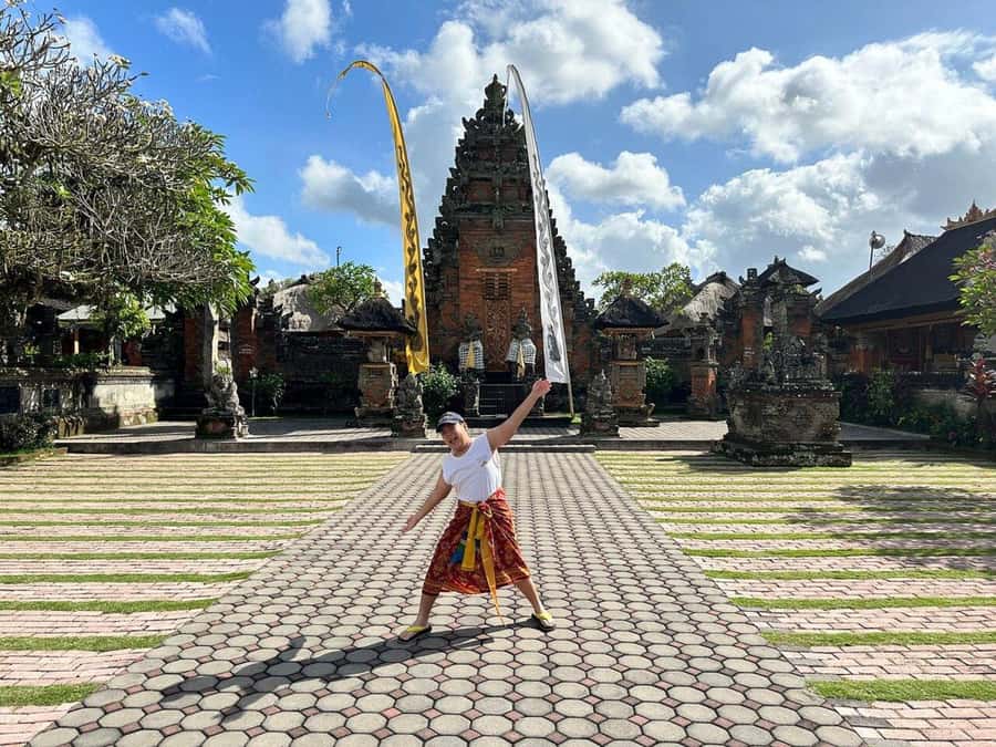 Bali: Shore Excursion for Cruises's passenger -All Inclusive - Tegenungan Waterfall: the best photos come with a bit of walking