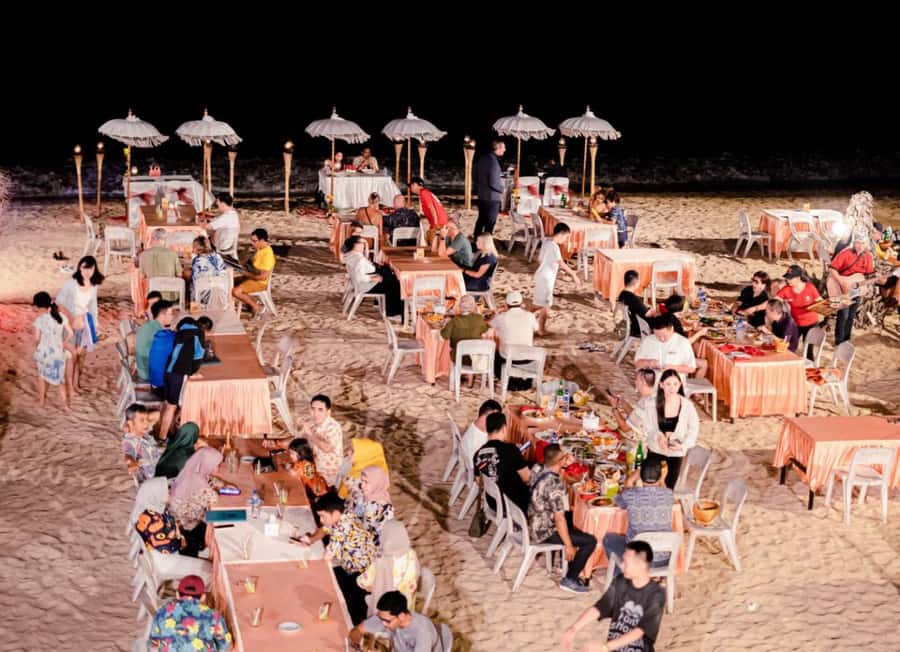 Bali: South Coast Uluwatu, Tanah Lot, and Jimbaran Day Trip - What to Bring So the Day Stays Fun