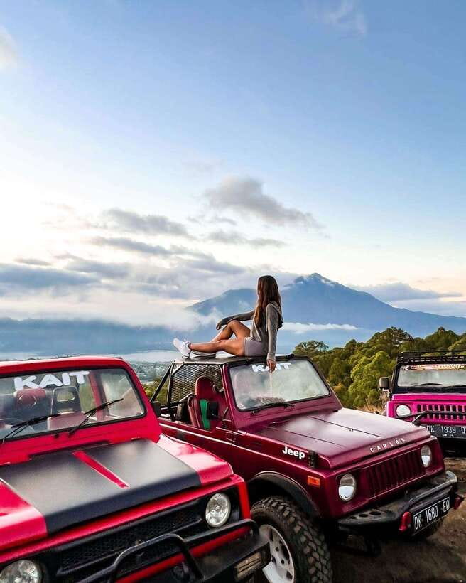 Bali: Sunset Mount Batur Jeep and Hot Spring All Inclusive - Sunset from Higher Ground: Beautiful Even When Clouds Show Up