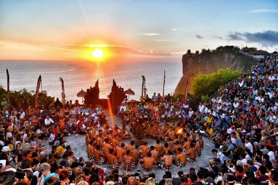 Bali: Sunset Uluwatu Temple & Kecak Fire Dance Private Tour - Key things to know before you go
