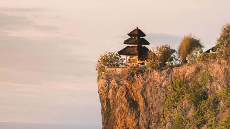 Bali: Sunset Uluwatu Temple & Kecak Fire Dance Private Tour - Jimbaran beach dinner stop: plan your budget and keep it simple