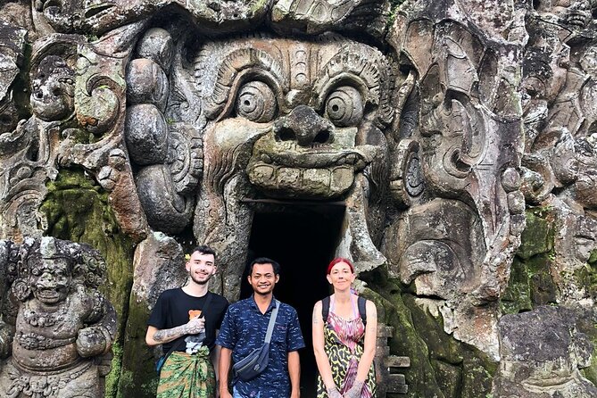 Bali Swing Hot Spring And Waterfall Private Guided Tour - Tirta Empul Temple Ritual Time: A Sacred Stop That’s More Than a View