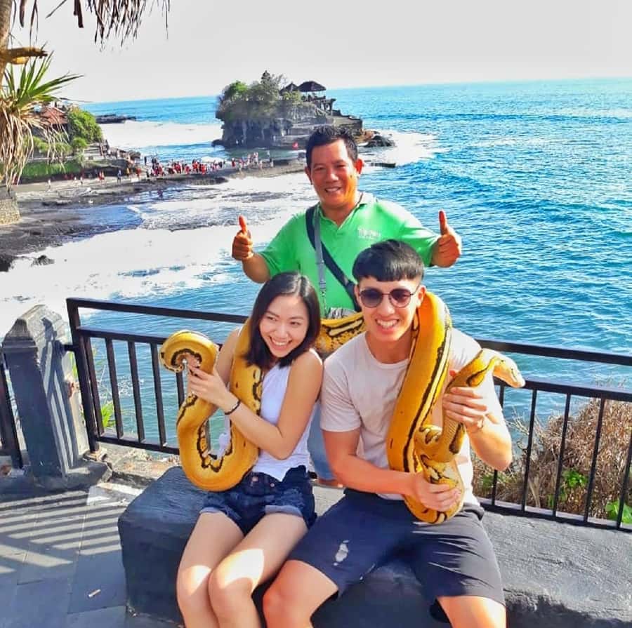 Bali: Tanah Lot Temple Half Day Sunset Tour - Sunset viewing: where to stand and how to plan for the light