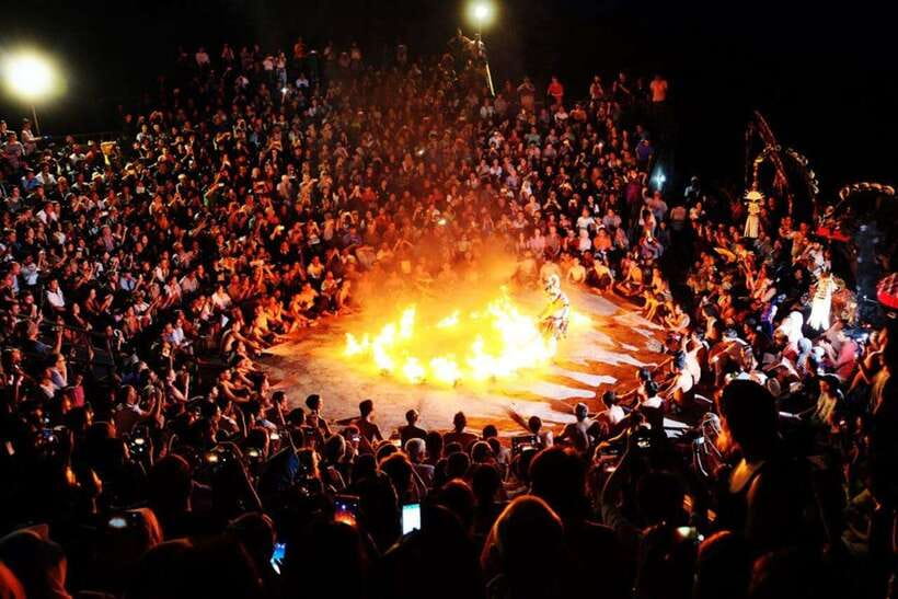 Bali: Tanah Lot Temple Sunset Kecak & Fire Dance Show Ticket - Timing, weather, and the small decisions that make or break your view
