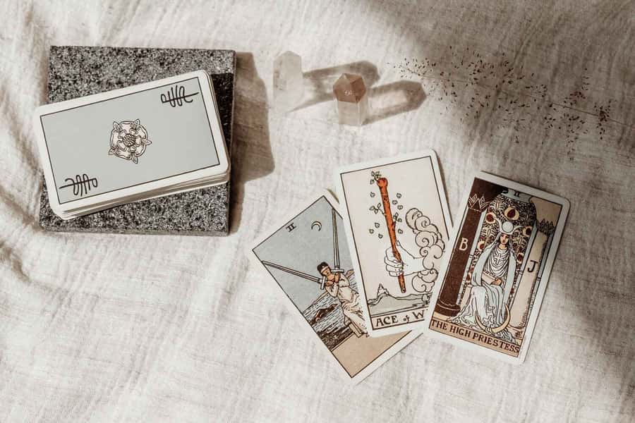Bali: Tarot, Oracle Reading, and Cleansing Tirta Empul Trip - How the Tour Usually Feels in the Temple Garden