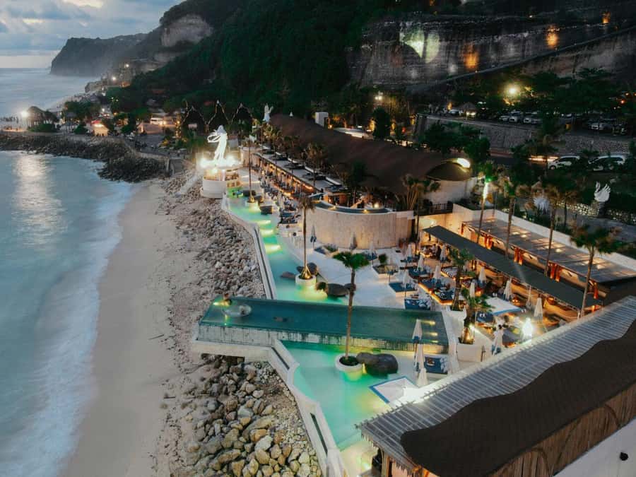 Bali: Tropical Temptation Beach Club Pass & Lounge Add-ons - Melasti Beach, adult-only calm, and the daybed mindset