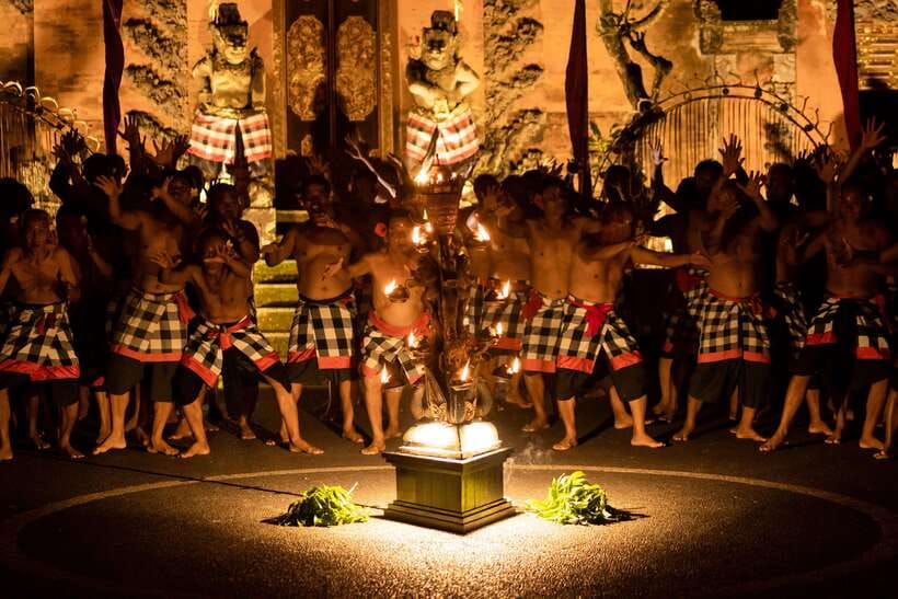 Bali: Ubud Kecak and Fire Dance Show Tickets - Seating strategy for a better view of the chanting circle