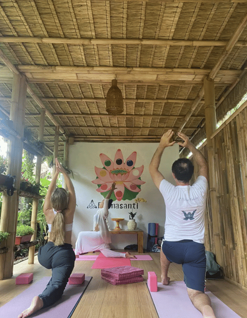 Bali: Ubud Yoga and Healing Meditation - Personalized healing yoga in a small group (without feeling lost)