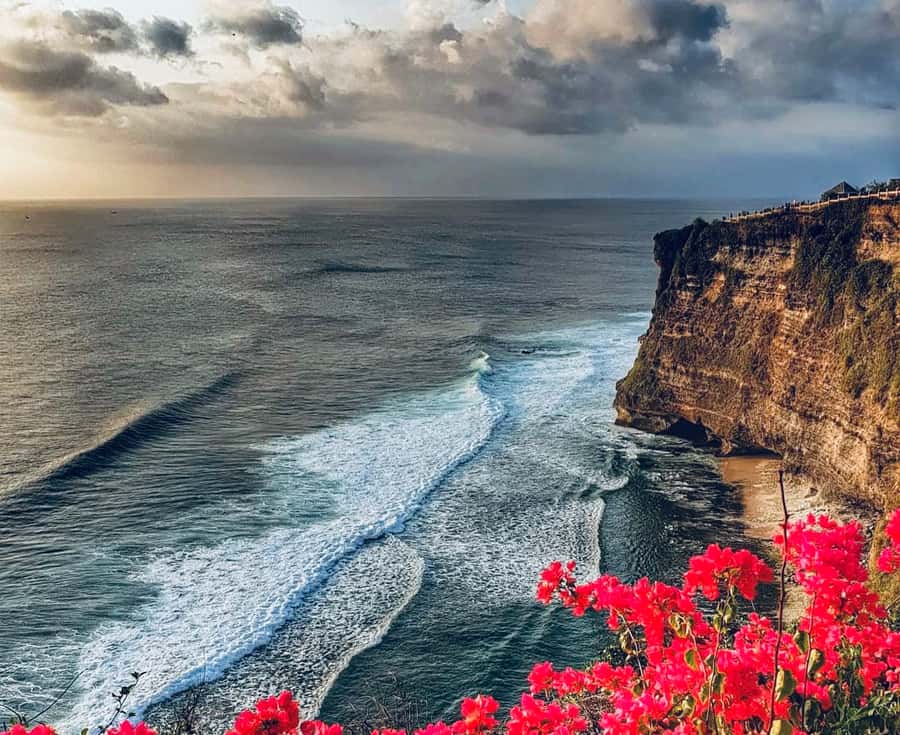 Bali: Uluwatu Temple Tour with Optional Kecak Dance Ticket - Clothing, Shoes, and Why Modesty Is Part of the Plan