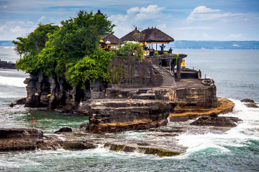 Bali: Water Temple, Waterfalls and Unesco Rice Terrace Tour - Leke Leke Waterfall: Quiet Views, Shoes That Earn Their Keep