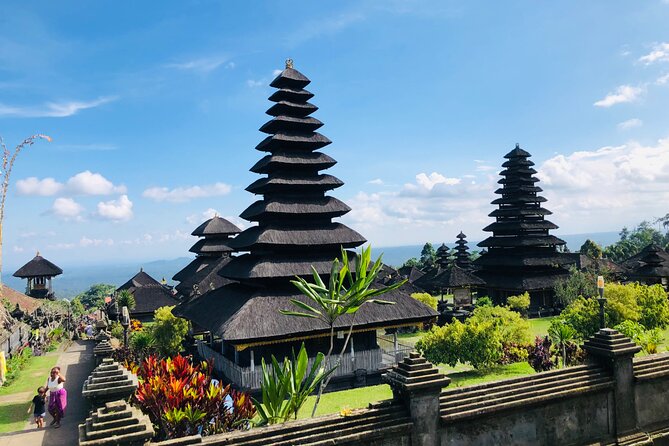 Bali Waterfalls and Temples Tour - Stop 2, Kehen Temple: a Hindu temple in a residential area