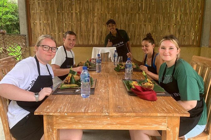 Balinese Authentic Cooking Class in Ubud - A half-day cooking class that actually teaches Balinese food