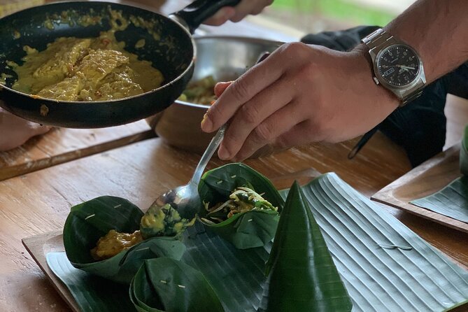 Balinese Authentic Cooking Class in Ubud - Vegetarians and vegans: menu choices are built in