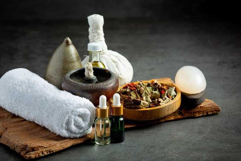 Balinese Massage: Mobile Massage at your Hotel in Bali - What’s Included: Oils, Linen, and the Therapist Package