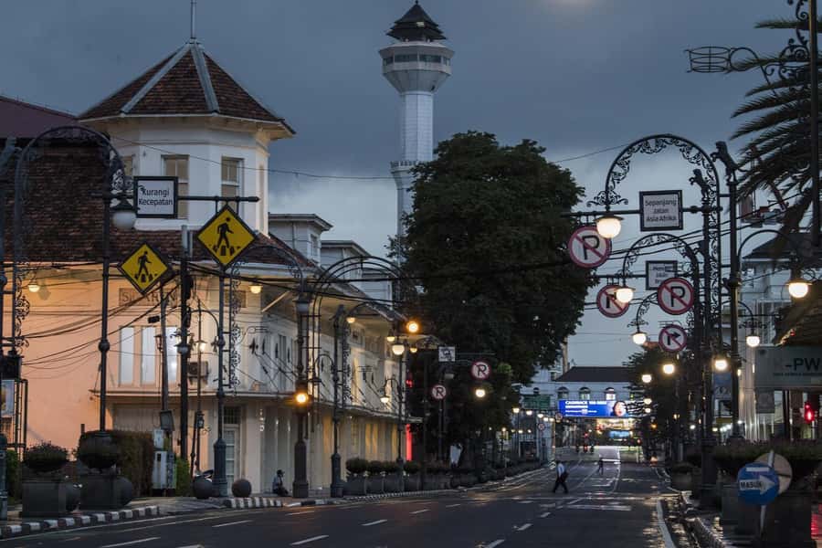 BANDUNG : MAKE CUSTOMIZED TOUR WITH CAR CHARTER AND DRIVER - Why Bandung feels different with a chartered car and driver