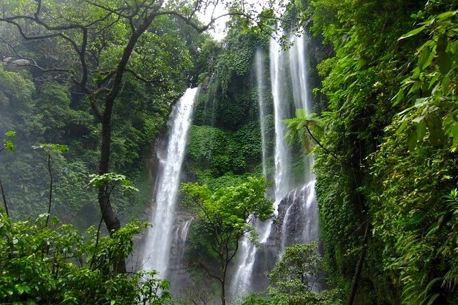 Banyuwana & Banyumala Waterfalls Tour Private - All-Inclusive - Pura Ulun Danu Bratan: temple views with Lake Bratan in the background
