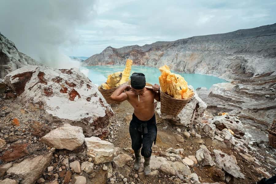 Banyuwangi/Bali: Ijen Blue Fire Tour With Transport Option - Your options: transport and driver only vs shared group vs Bali tour