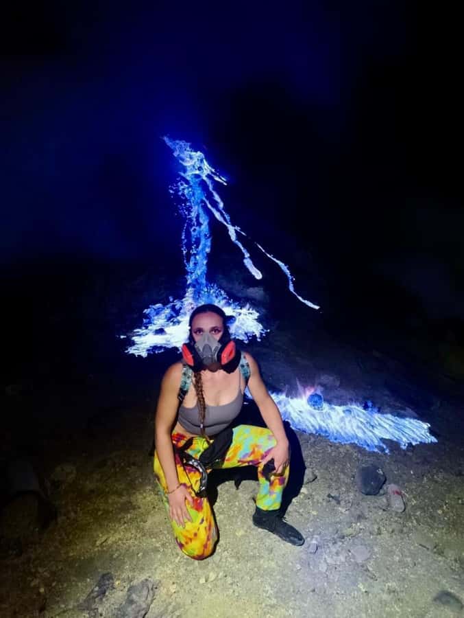 Banyuwangi : Mt Ijen Hike, Blue Fire & Panoramic Lake Guided - Banyuwangi Pickups at 23:30, Shared Car, and What the Timing Really Means