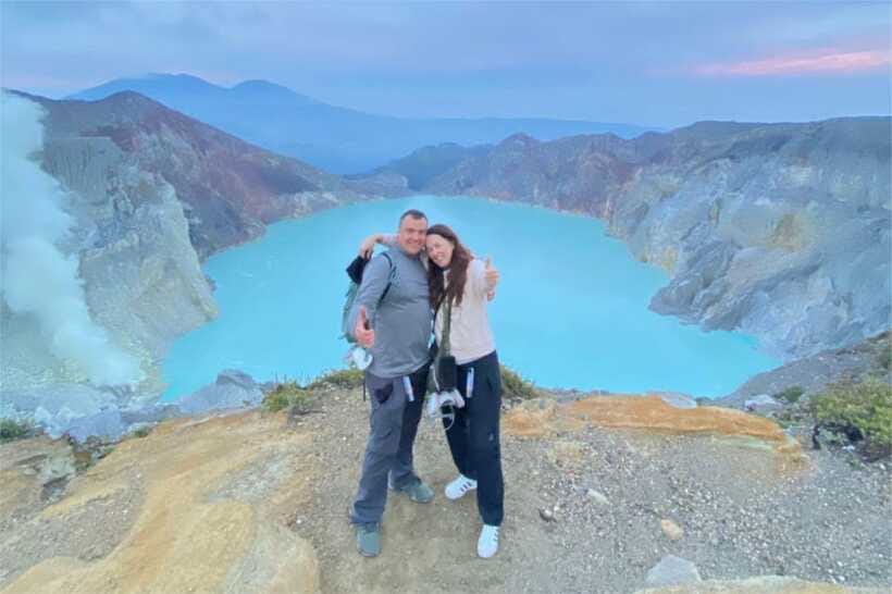 Banyuwangi: Mt. Ijen Sunrise Hike with Pickup & Health Check - Getting Back Down: Steep, Dark-ish, and Where Good Support Really Counts