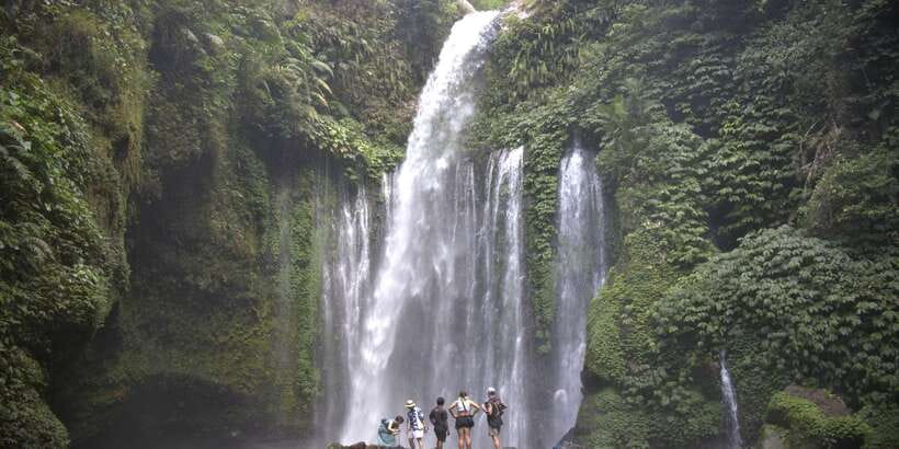 Best of Lombok: Tribe Villages, Traditions & Waterfalls - North Lombok in One Big Day, Palace to Waterfalls
