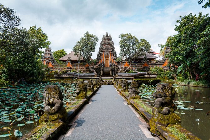 Best of Ubud 1-Day Private Tour - Sacred Monkey Forest Sanctuary: Macaques Up Close, So Use the Rules