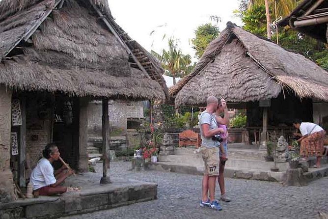 Best of Ubud Private Day Tour with All Inclusive - Stop 6: Mas Carving Center, Wood Art in the South of Ubud