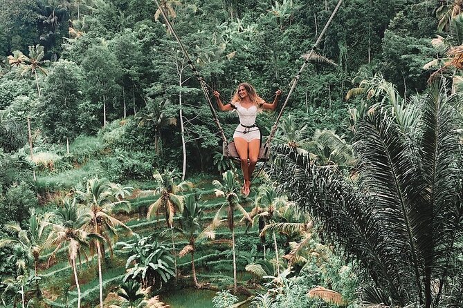 Best of Ubud Private Tour with Jungle Swing Experience - Puseh Batuan Temple: A Village Stop With a Great Gate for Photos