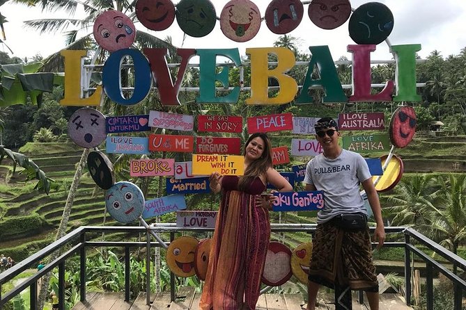 Best of Ubud Tour with Jungle Swing Private and All Inclusive - Sacred Monkey Forest Sanctuary: temples, macaques, and keeping your hands to yourself