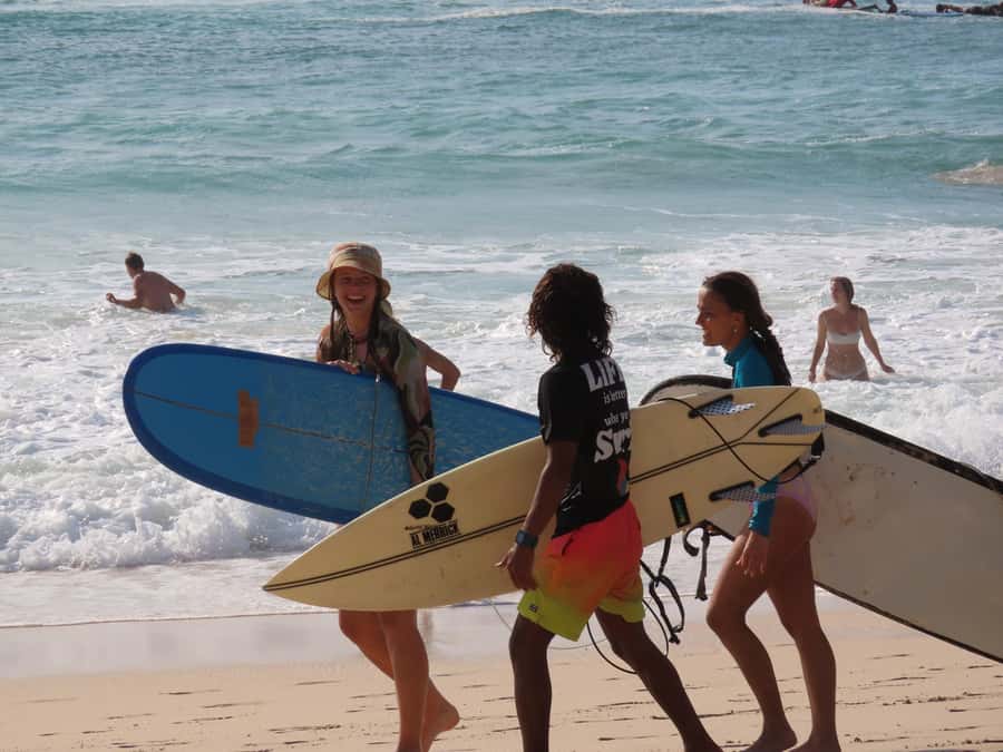 Best Surf Lesson around Uluwatu - Safety and Comfort Notes for Non Swimmers and Back Problems