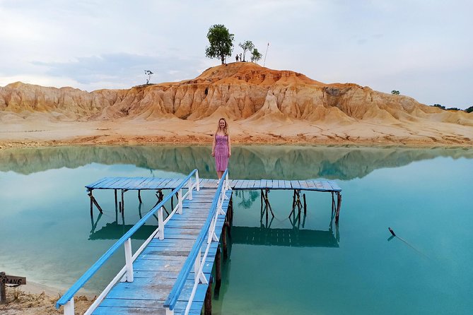 Bintan Sand Dunes & Blue Lakes Tour with Lunch - Temple and fruit market stops that add local flavor
