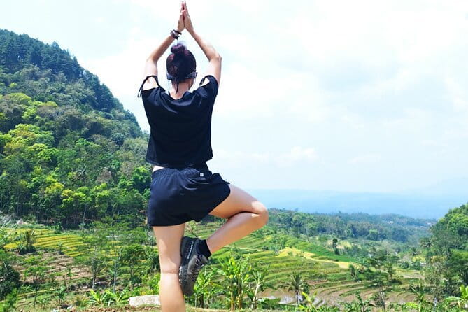 Borobudur Climb Up and Selogriyo Temple Rice Terraces Trekking - Selogriyo Temple and Rice Terraces: Quiet Countryside With Real Human Scale