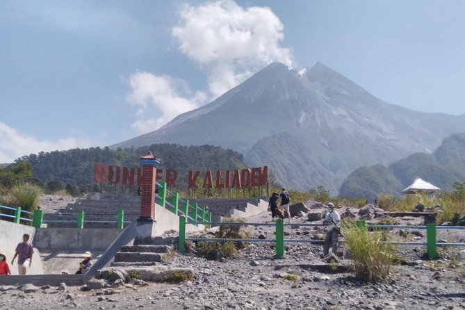 Borobudur(climb up), Merapi Volcano and Prambanan Temple Tour - The guide and driver piece: why it can make or break the day