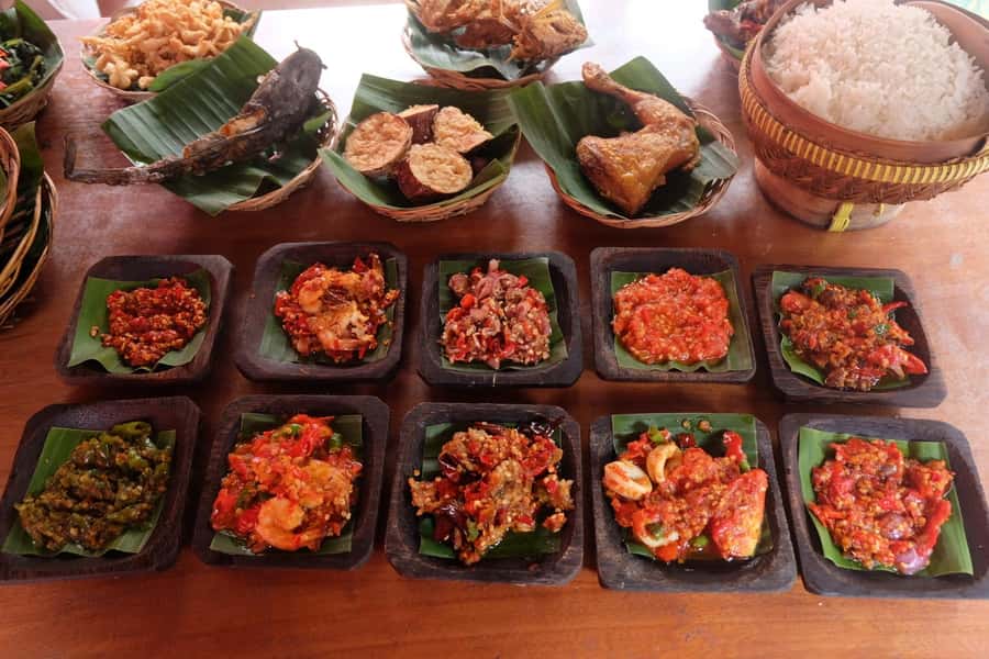 Denpasar: Night Street Food Walking Tour - Soto Ayam and Satay: Comfort Food With a Bali Twist