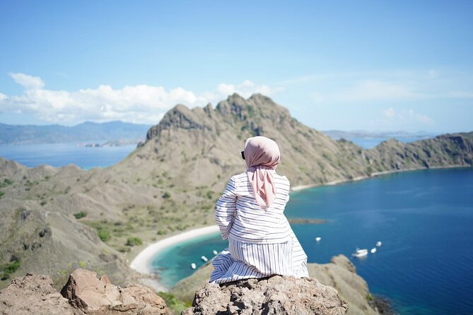 Early Bird Speedboat Group Tour : Explore Komodo Ahead of Crowds - Pink Beach: The Best Swim Break on the Route