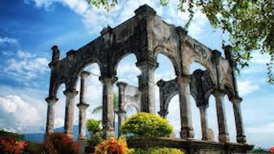 East Bali: Lempuyang Gates, Tenganan, & Water Palaces Tour - Key things to zero in on