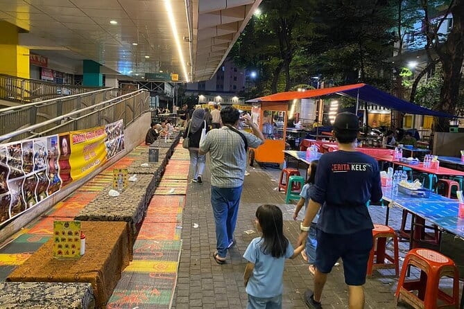 Experience Jakarta Street Food Scene with MRT Transportation - Why Jakarta’s MRT and Street Food Pair So Well