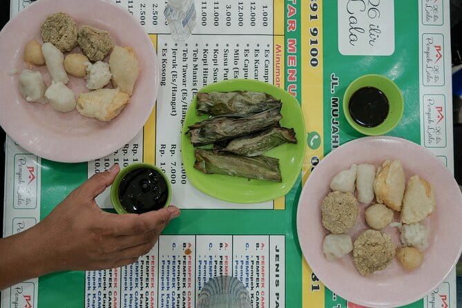 Experience Jakarta Street Food Scene with MRT Transportation - Stop Two in Central Jakarta: Spices, Street Stalls, and Smart Customization