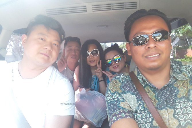 Experts Bali Driver : Best Bali Private Driver for Tour in Bali - Photo help, the monkey factor, and how to keep your day calm