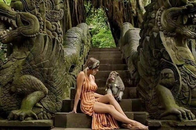 Explore Ubud Art Market, Monkey Forest and Rice Terraces - Happy Swing Bali and Coffee Luwak: two fun stops, different expectations