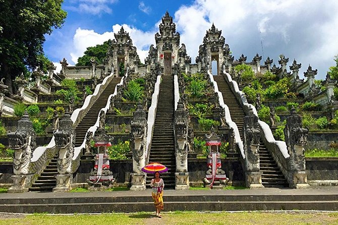 Exploring Bali in 5 Days: Completed Journey of Discovering Bali - Day 5: GWK, Uluwatu at Sunset, Kecak Fire Dance, and Jimbaran Seafood